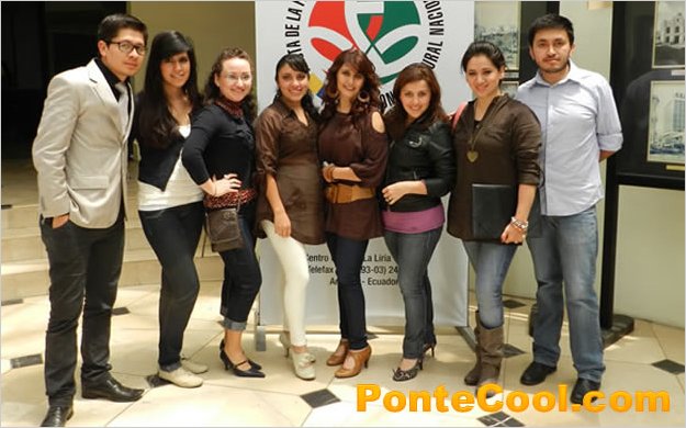 Se realizÃ³ el sorteo de los trajes que usarÃ¡n los estudiantes en la prÃ³xima fiesta de Ambato