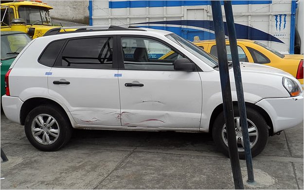 La PolicÃ­a Nacional, recupera vehÃ­culo Tucson robado en Tungurahua