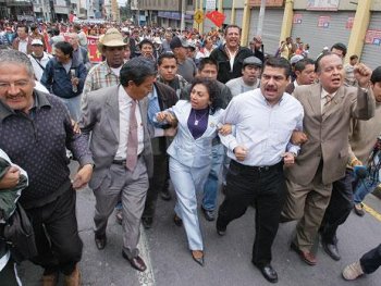 Remueven de sus cargos a tres rectores en Quito