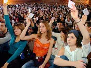 Estudiantes y profesores de la U. Central realizaron marcha por la paz