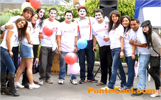 Estudiantes de la UTA realizan campaÃ±a contra el Bullying