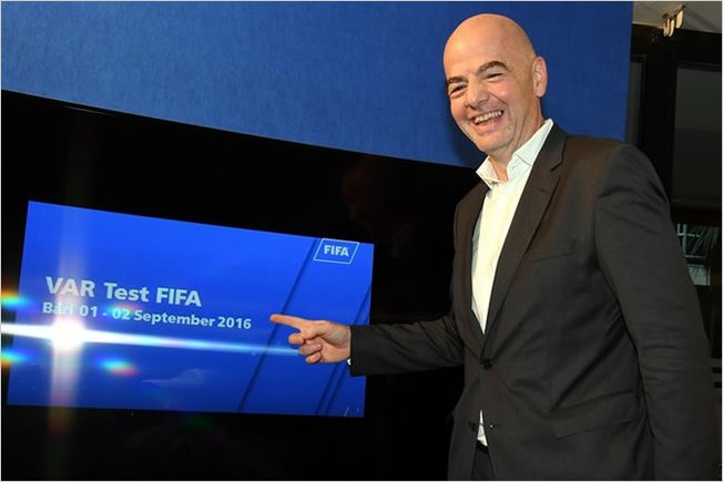 La FIFA aprueba el uso del videoarbitraje en el Mundial de Rusia 2018