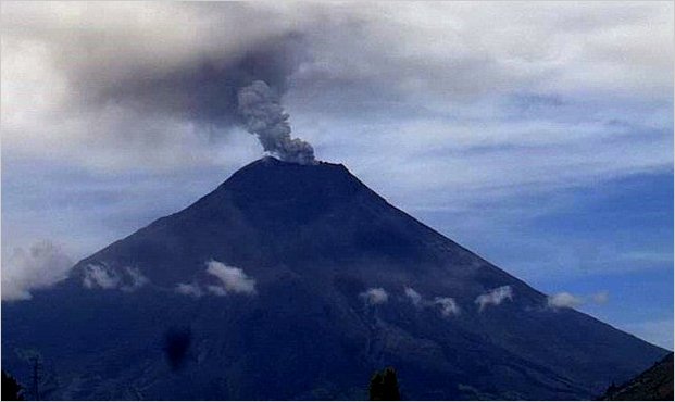 Nuevas emisiones de ceniza en el VolcÃ¡n Tungurahua