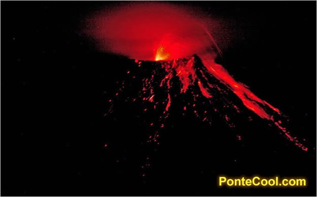 Declaran alerta naranja en cuatro provincias por la actividad en el volcÃ¡n Tungurahua